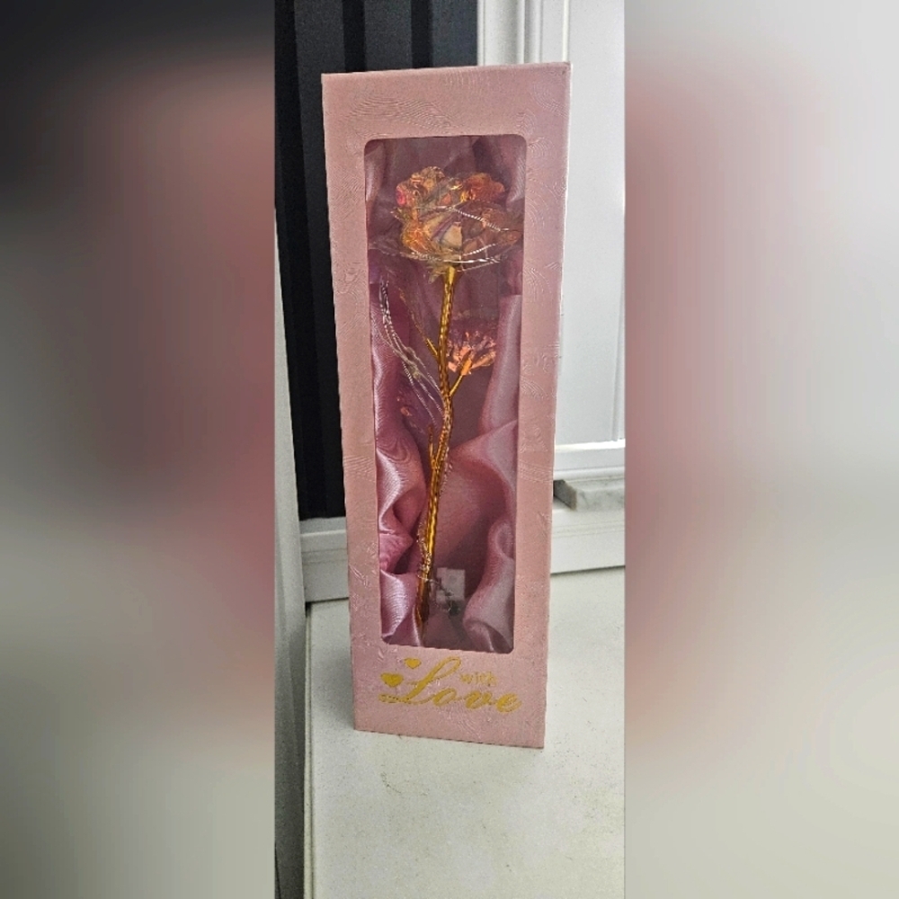 🌟 Pink Lighted Rose Ornament  in Gift Box Home- Valentines Gift 🌟